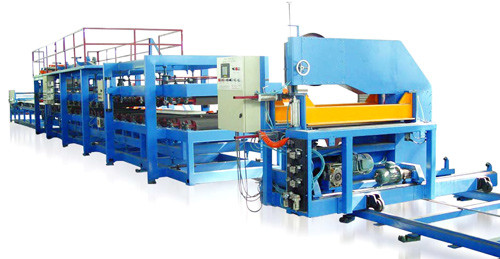 Color Steel Sheet 0.4 - 0.8mm PU Sandwich Panel Making Machine Production Line