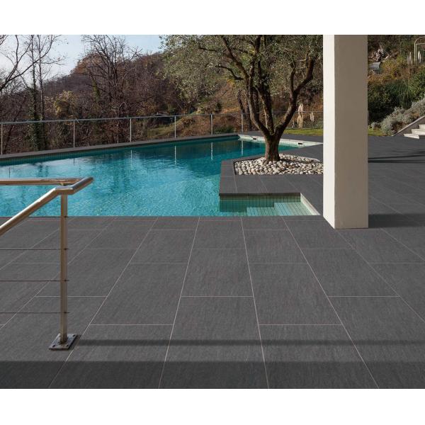 15-20mm Thick Porcelain Outdoor Tiles Non-Slip Antibacterial Grey Beige
