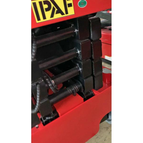 Mini Scissor Lifts 6 Meter Working Platform For Painting