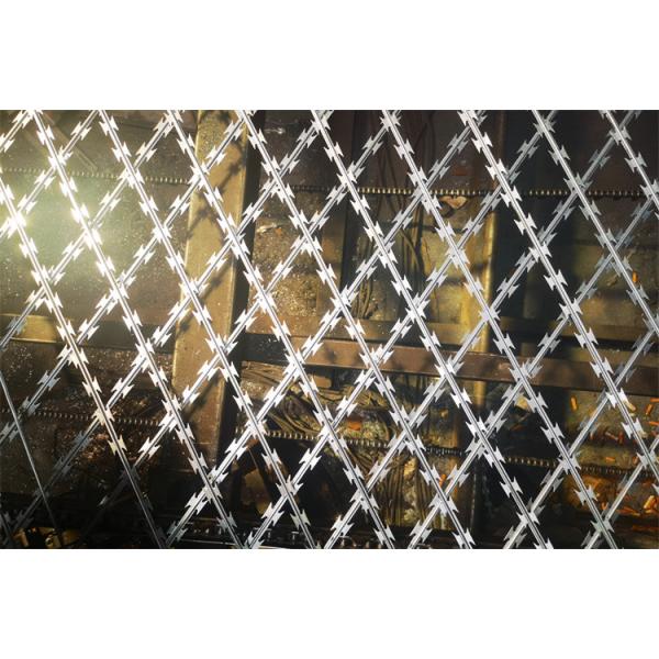 South Africa Bto22 Hot Dipped Galvanized Concertina Razor Barbed Wire Fence For Prision