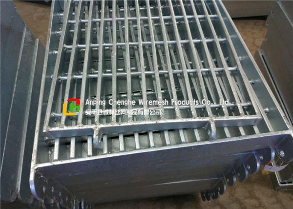 Quality Highways Heavy Duty Steel Grating Silver Color Electro - Polished 600 Mm Width wholesale