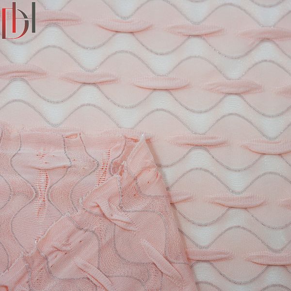 High End Jacquard Fabric 95% Polyester Custom Made Yarn Dyed Pattern For Dress