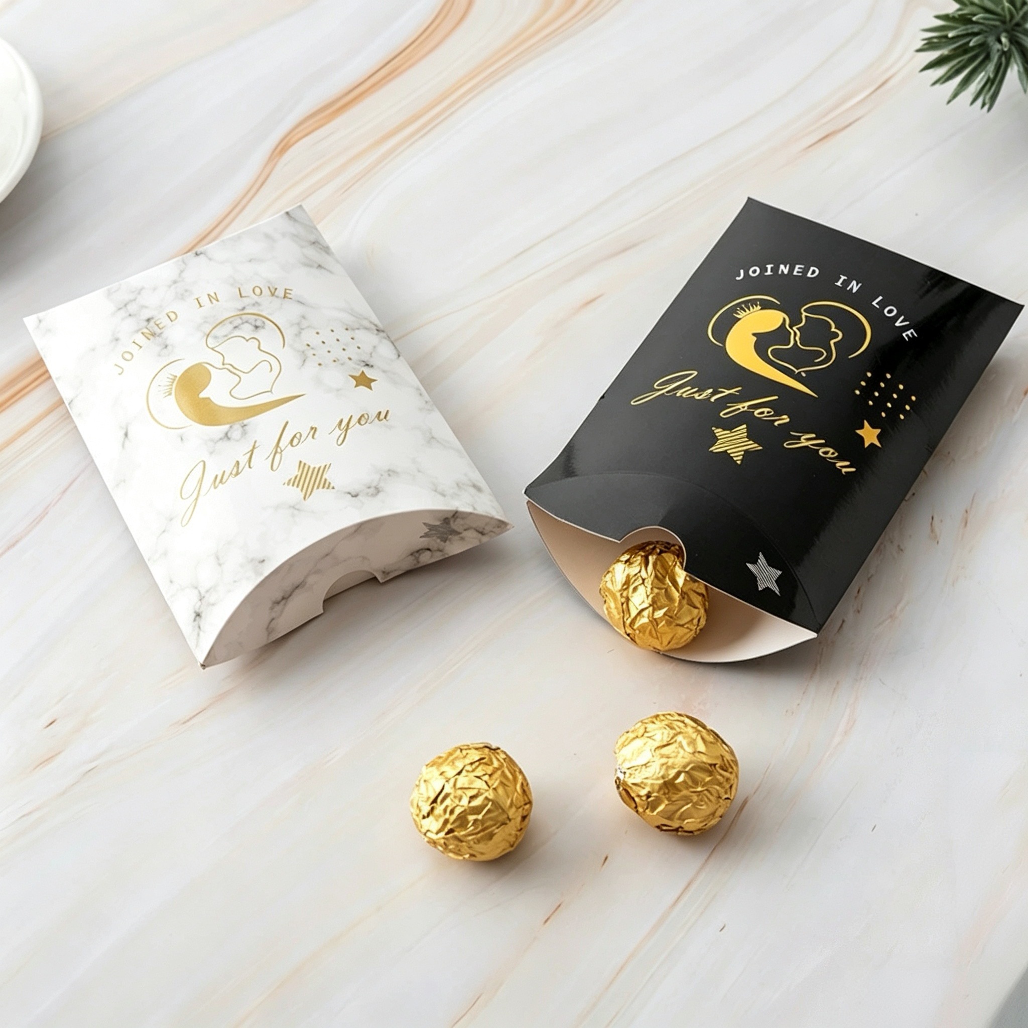 Paper Pillow Boxes Foil Stamped Foldable Packaging for Gift Candy