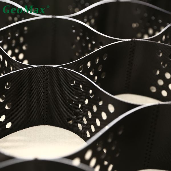 75mm HDPE Geocell for Parking Lot Ground Stabilization and Load Support