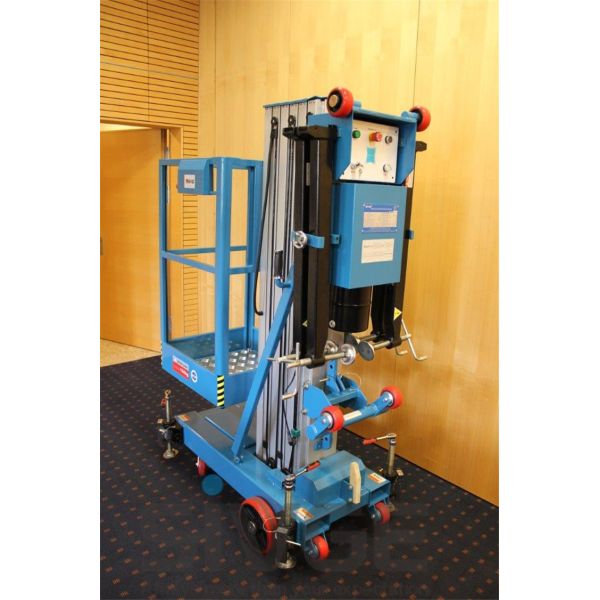 Easy Loading Hydraulic Work Platform , 10 Meter Vertical Mast Lift For Factories