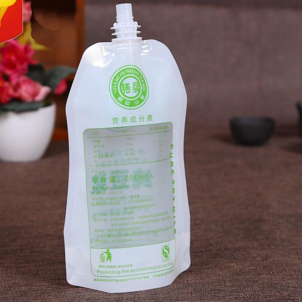 Quality 100ml / 250ml Juice Liquid Spout Bags Clear Plastic Disposable Fruit Juice Pouch wholesale