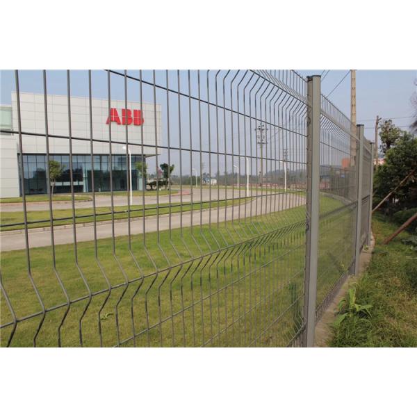 Q235 3D Curved Wire Mesh Fence For Highway / Airport Service Area
