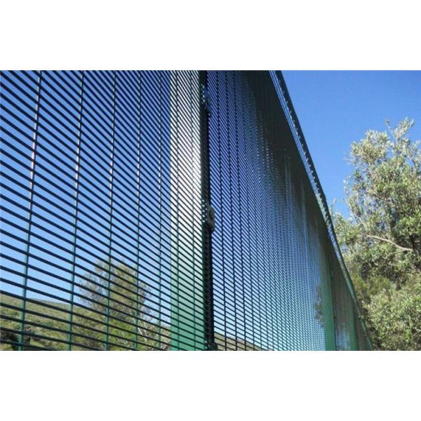 Hot Galvanized Welded Mesh Fencing Metal PVC Coated Green 3D V Bending Curved