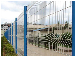 Hot Sale PVC/PE Yard Fence, High Way Fence, With Regular Hole Size 60*180mm, 50* 100mm, 50*200mm