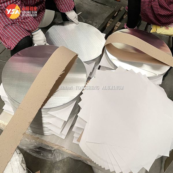1060, 1070, 3003, 5052, 6061 Aluminum Circle suitable for Stamping, Drawing, and widely used in Auto Emblems, Lampshades, Shielding Cans, LED Heat Sinks, etc.