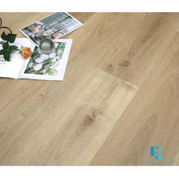 Oak Wooden SPC LVT Click Flooring for Bathroom Kitchen Interior