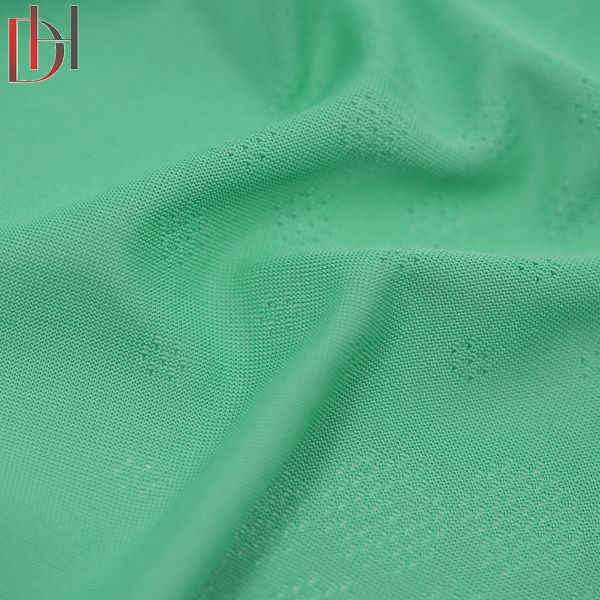 Garment Breathable Knitted Fabric 100% Polyester Textile Jacquard Clothing Fabric