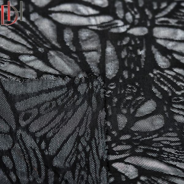 88% Polyester 12% Spandex Fabric , White Black Ice Silk Petal Jacquard Clothing Fabric