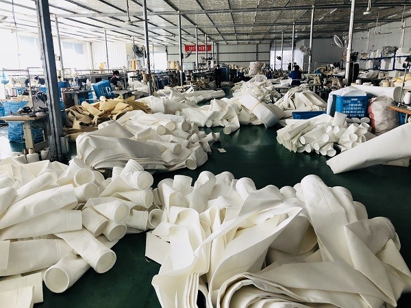 High Temperature Non Woven Nomex Filter Bag For Dust Collector 450-600GSM