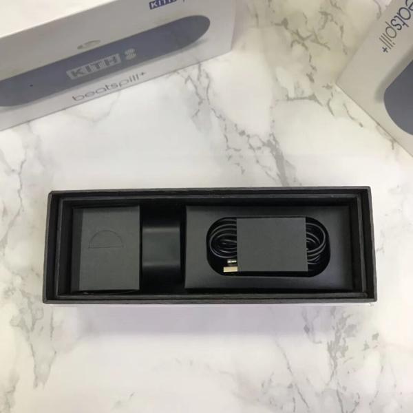 Kith x Colette x Beats by Dre Pill+ Portable Wireless Speaker KITH X COLETTE X BEATS BY DRE PILL+