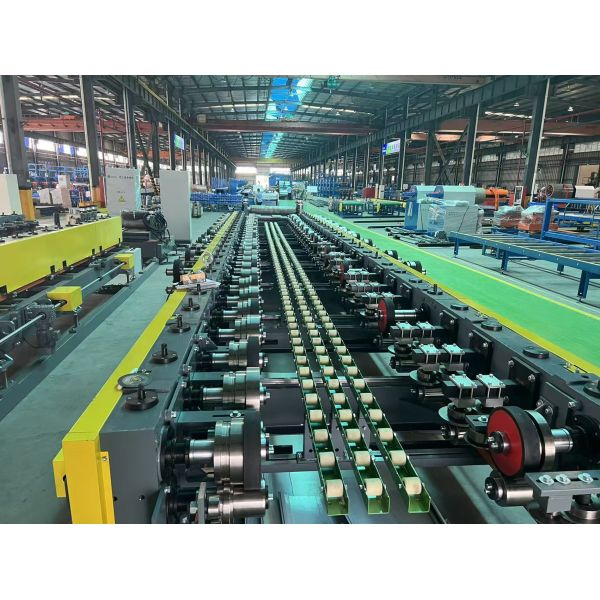 Continous PU sandwich panel production line