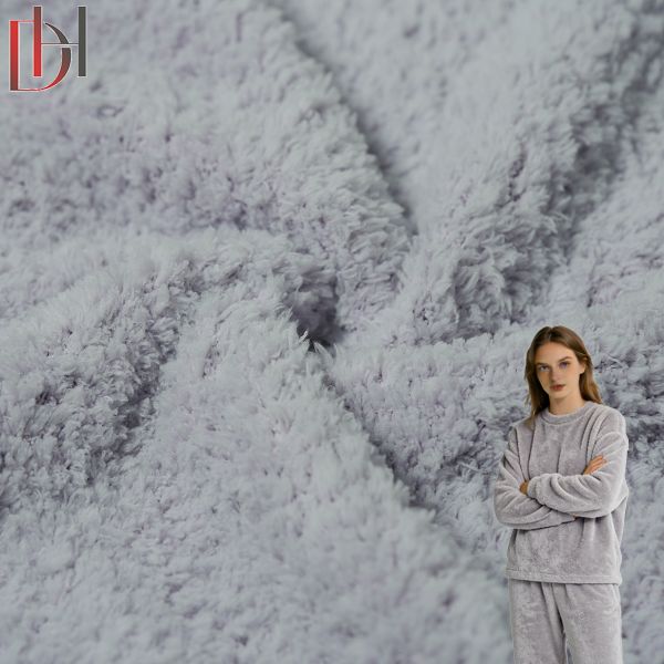 97% polyester 3% Spandex Fleece Fabric Oilproof Wind Proof Quick Dry
