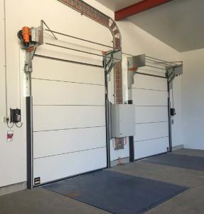Cheap Flat Or Contoured Panels Insulated Sectional Doors Industrial Or Commercial Automatic for sale