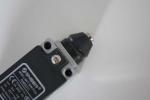 Small Mini Limit Switch Plug Column Type GNBER RME8111 For Industry
