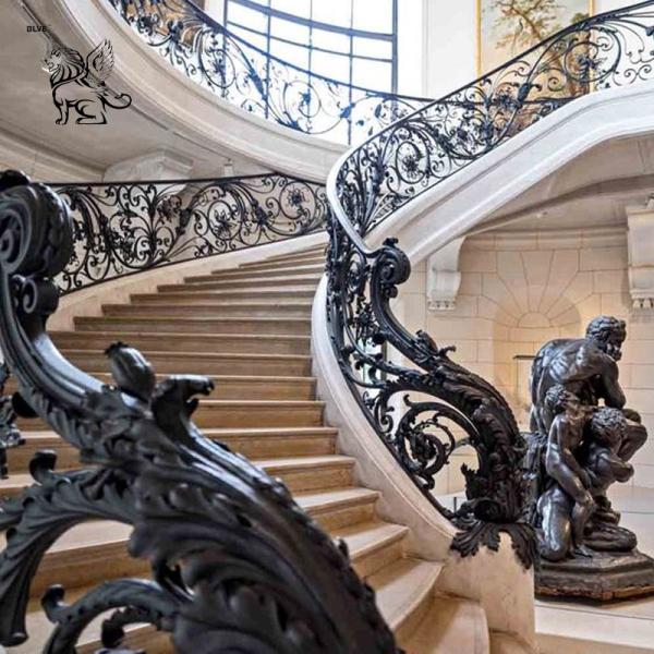 Iron Stair Handrail Baluster Metal Outdoor Balcony Railing Designs Luxury Home Decor Villa French Decorative