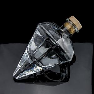 Cheap Popular Design Super Flint 700ml Vodka Glass Bottle with Cork and Transparent Glass for sale