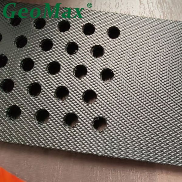 150mm Depth HDPE Geocell Panels for Retaining Wall Construction Used In Zambia ESCR5000Hours  OIT100Min
