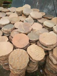 China Pink Sandstone Round Stepping Stones Garden Paving Stone Sandstone Landscaping Patio on sale