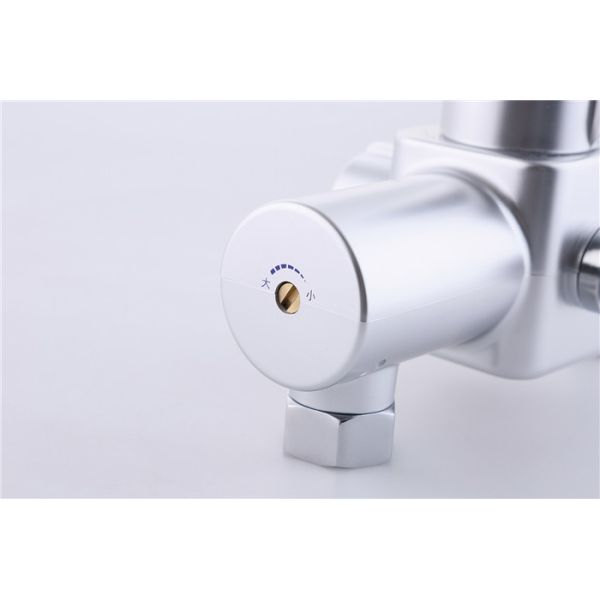 1/2 Brass Thermostatic Shower Valve , Solar Electrical Thermostatic Control Valve