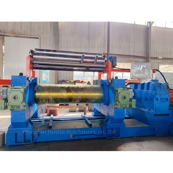 Double Shaft Open Type Two Roll Rubber Mixing Mill XK-610 With Stock Blender