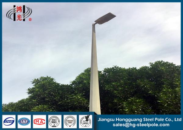 Quality ISO Driveway High Mast Light Pole with Hot Dip Galvanized 10 - 28 M Customized wholesale