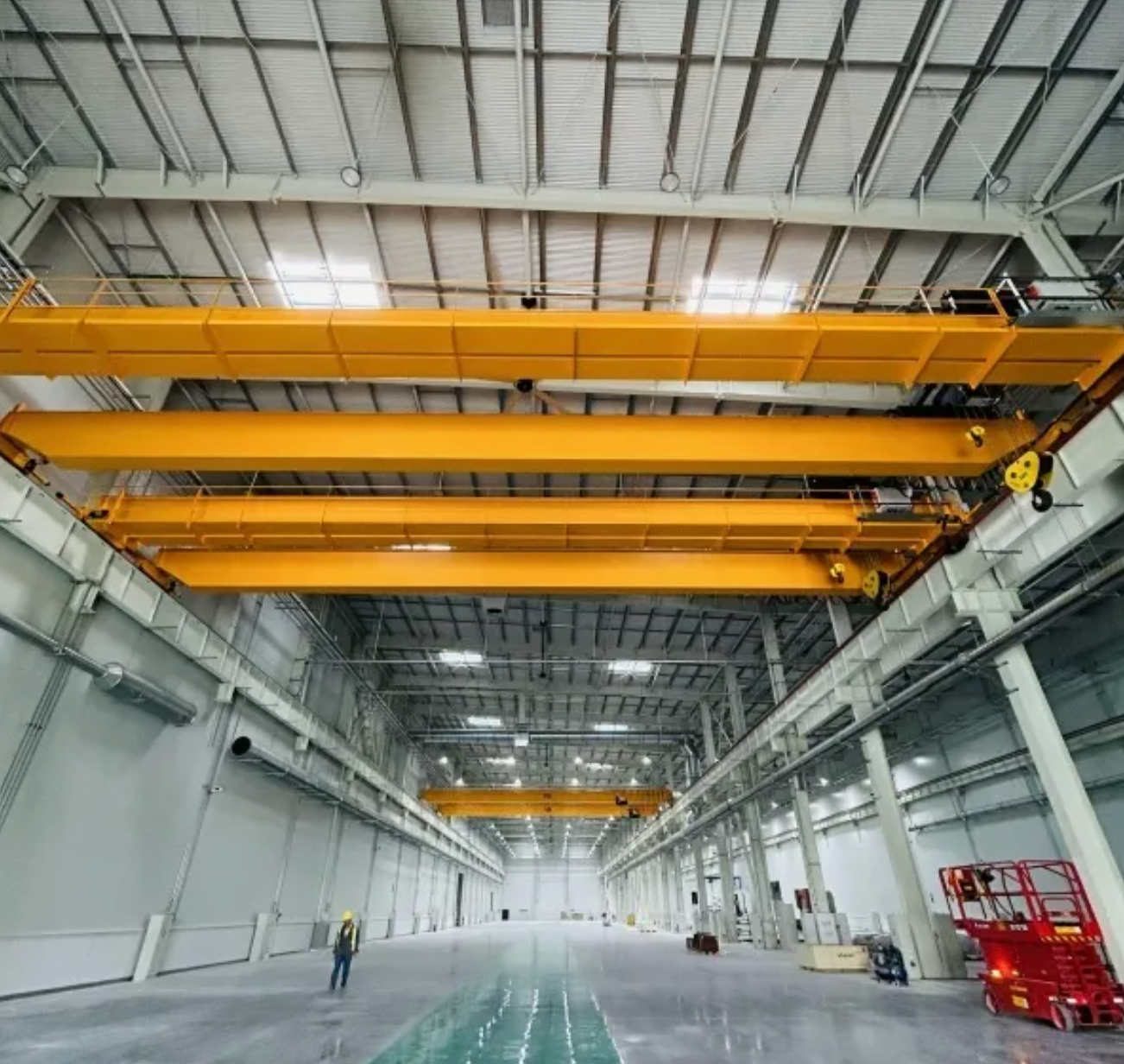 Customizable 1-12m Fireproof Steel Structure Building with Fast Assembly for Industrial and Commercial Use