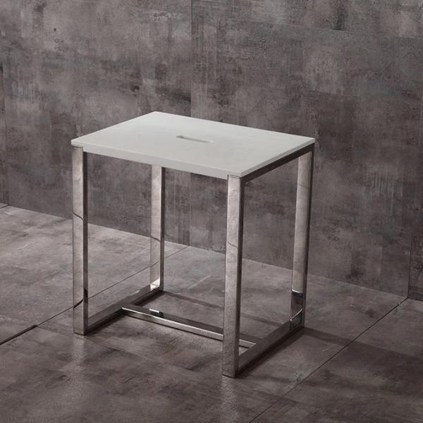 Smooth Bathroom Shower Stool Portable Customized Shape And Color