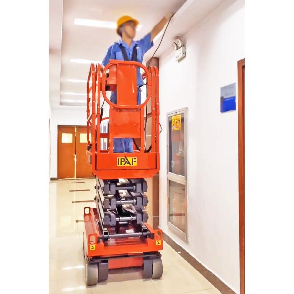 6m Scissor Lift Mini Scissor Lift Platform 7.6 Meter Height For Painting And Cleaning