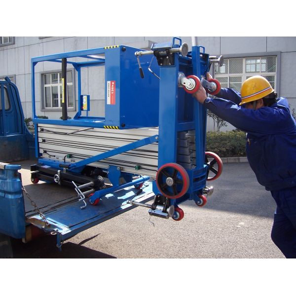 Mobile Elevating Working Platform , 8 Meter Working Height Hydraulic Aerial Lift