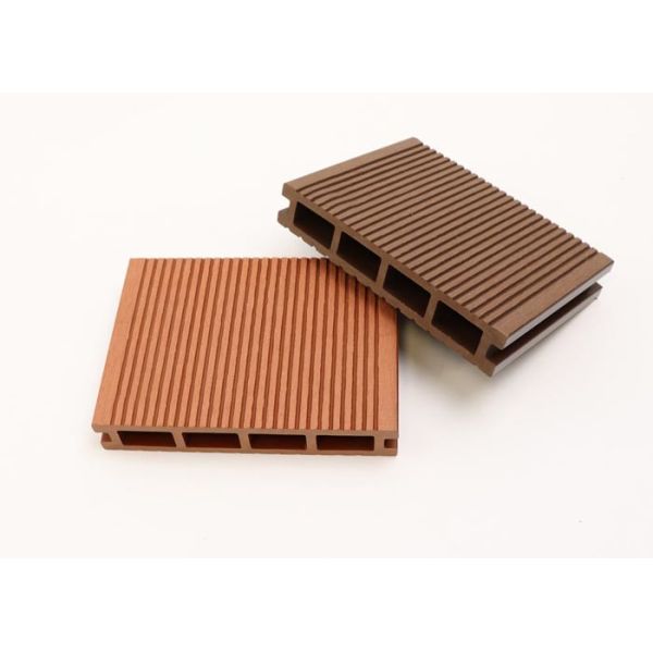 Fireproof WPC Floor Decking Wood Grain Waterproof Outdoor Composite