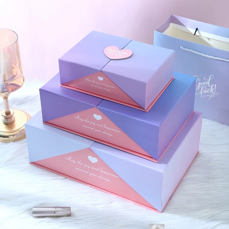 Double Door Gift Box Magnetic Heart Closure Gradient Paper Packaging Case