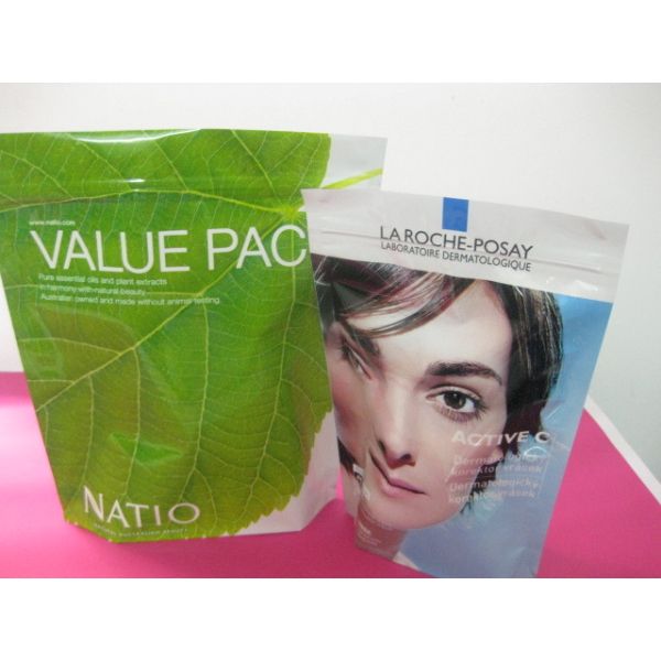 PET / AL / PE, OPP / AL / PE Cosmetic Packaging Bag For Makeup Fluid, Wet Towel