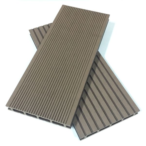 Moisture Proof WPC Decking Outdoor 145*21mm Terrace Swimming Pool Deck
