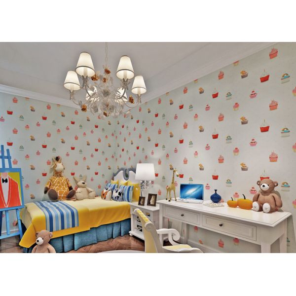 White Embossed Non Woven Kids Bedroom Wallpaper Cake Pattern Fireproof