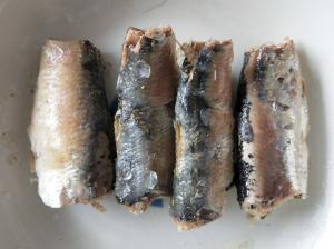 China 425g Canned Sardine Fishes With Scale in Vegetable Oil on sale