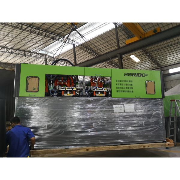 380V 6000BPH Automatic Blow Moulding Machine 4 Cavity Pet Blowing Machine