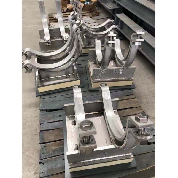 High Performance Insulated Pipe Supports , Calcium Silicate Pipe Shields