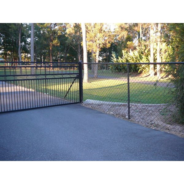Black Chain Link Fence Cost,Hot Dipped Galvanized Chain-Link Fence,1.5m*15m*50*50mm