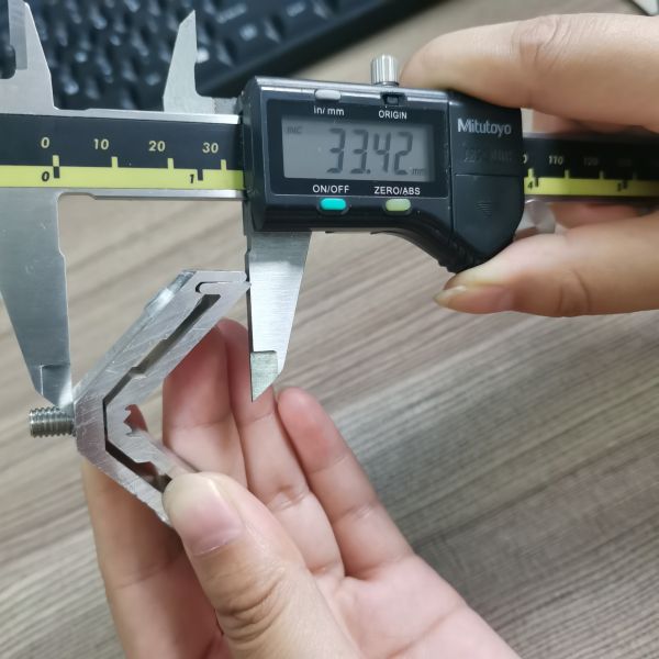 Door Or Window Aluminium Corner Joint V Type Connecting In Primary Colors