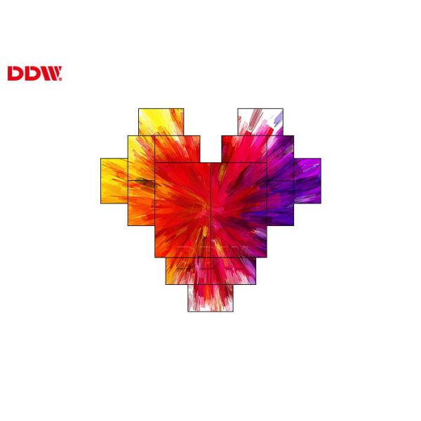 Heart Shape Mosaic Video Wall / Interactive Touch Super Narrow Bezel Video Wall
